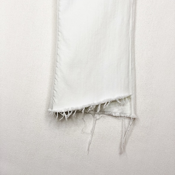 SOLD Black Orchid white frayed Crop Jean sz 27 - Picture 6 of 7